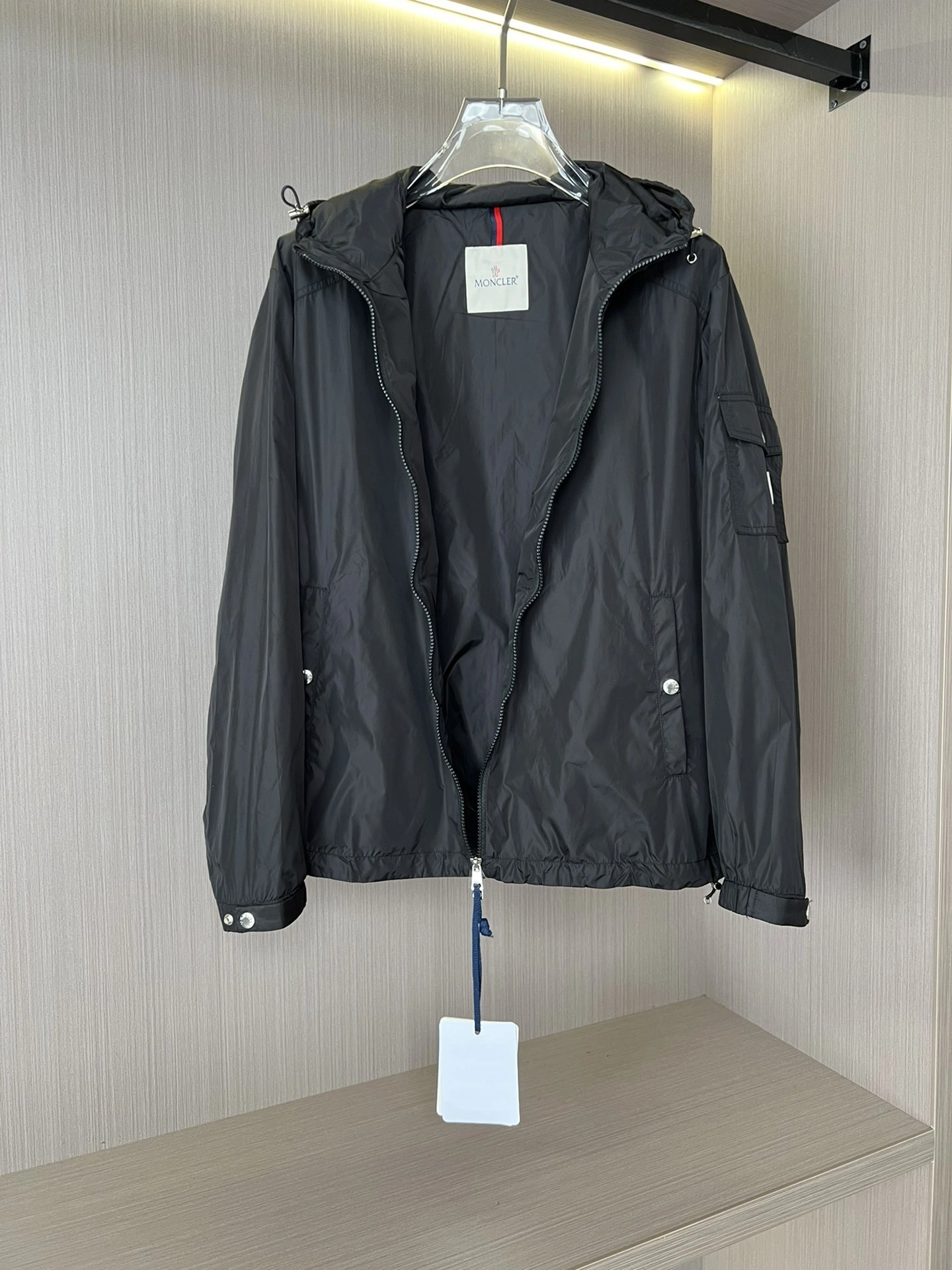 wg.luxury- 7o9385r etiache item:D-F453H3141